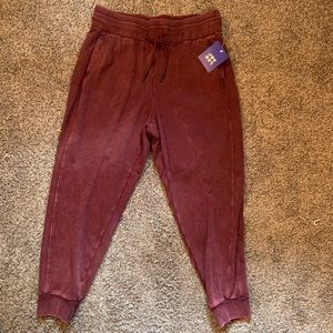 Distressed women’s sweatpants